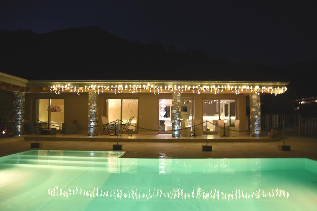 Agriturismo Le Fontane サーレ・マラジーノ エクステリア 写真